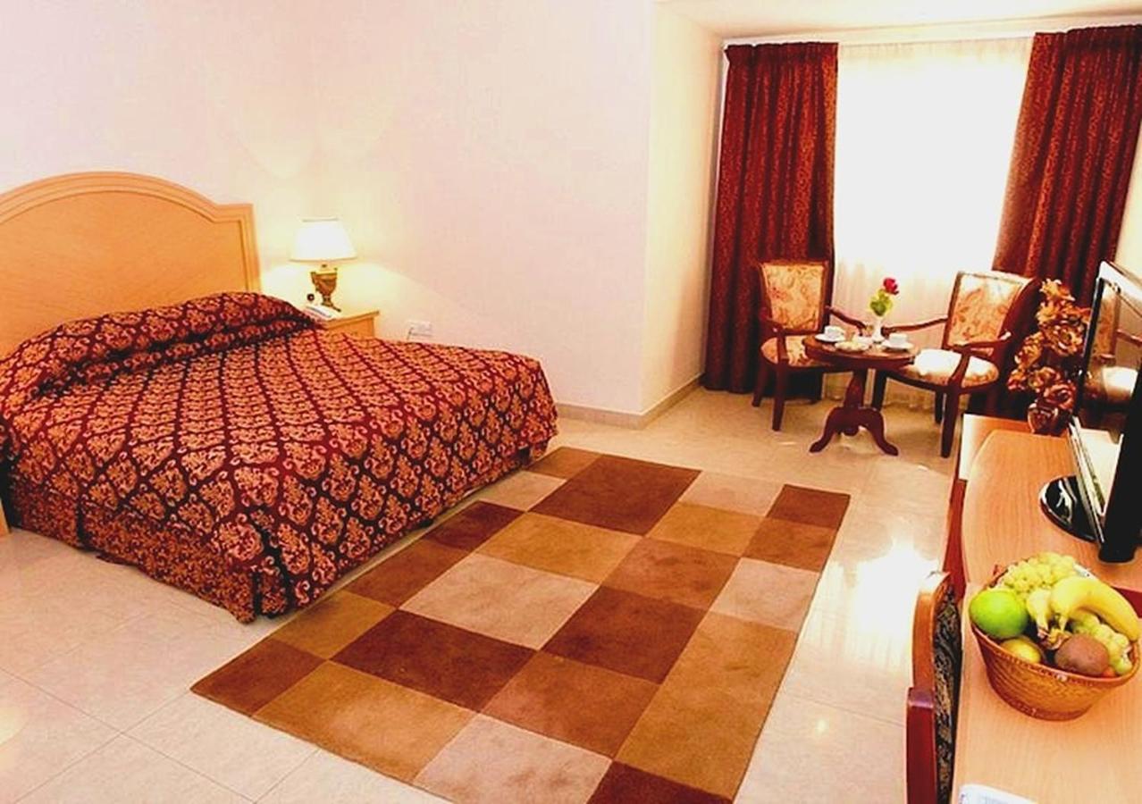 Safeer Hotel Suites Maskat Exteriér fotografie